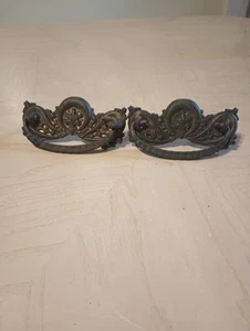 Pair Of Antique Draw Pulls(2) Brass Metal Ornate Architectural Home Decor - Picture 1 of 9