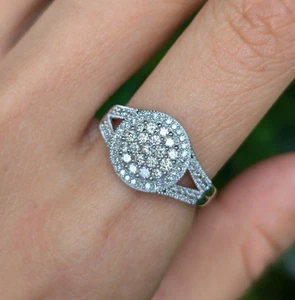 Natural Diamond 0.75ct Round Cluster Halo Ring 10K White Gold Size O.5 / 7.5 - Picture 1 of 12