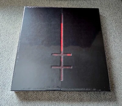 MARILYN MANSON - One Assassination Under God Box Set -NEW- Limited 3000 Copies. - Image 1 of 4