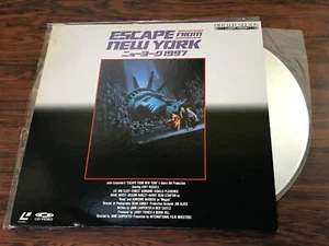 Escape From New York Rare Laserdisc LD Japan D441 - Photo 1/4
