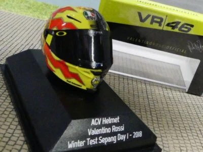 1/8 Minichamps AGV Helmet Valentino Rossi 2018 Winter Test Sepang  399 180066 - Bild 1 von 2