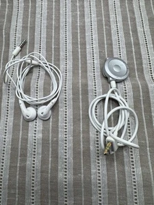 Sony PSP-120 Adattatore auricolare telecomando OEM con auricolari, testato - Foto 1 di 4