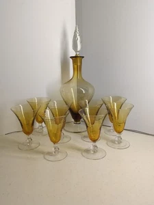 Vintage Empoli Braunglas Karaffe mit 8 Gläsern klarem Stopfen & gedrehtem Stiel - Bild 1 von 8