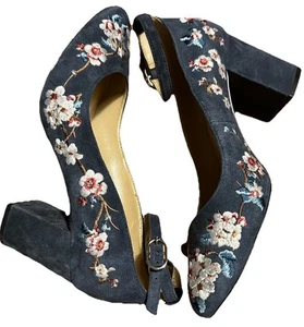 White House Black Market Size 8 Navy Suede Floral Embroidered Block Heel - Picture 1 of 9