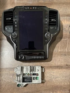 2019 2020 2021 RAM 1500 REBEL/GT 12” SCREEN WITH MODULE RECIEVER UC4 - Picture 1 of 6