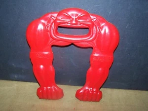 VINTAGE 1960'S WHAM-O-MONSTER MAGNET TOY HARD PLASTIC ALADDIN GENIE - Picture 1 of 3