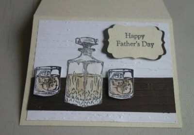 Tarjeta hecha a mano del día del padre cóctel de moda antigua con estampado de whisky negocios Foto 1 de 4