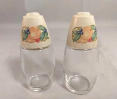 Juego de saleros y pimenteros Corelle Corning Abundance cristalería con tapas de plástico Foto 1 de 4