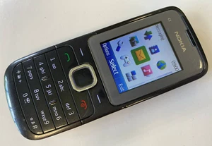 Nokia C1-01 - Mobile Phone - Unlocked - Classic Button Handset - Afbeelding 1 van 8