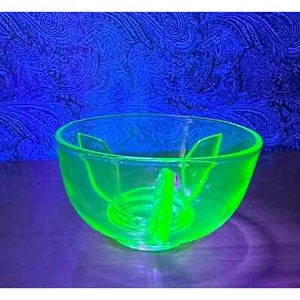 Vintage uranium glass ice dish ice green by Fostoria - Picture 1 of 9