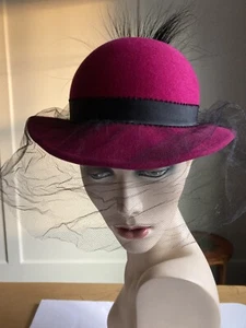LOVELY VTG ADOLFO ll WOOL MAGENTA PINK BRIM HAT w VEIL + FEATHER ACCENT - Picture 1 of 7