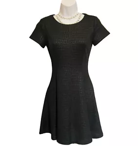 Schwarzes Skaterkleid Größe Small 2 Strick Stretch Tierhautmuster Fit & Flare - Bild 1 von 6