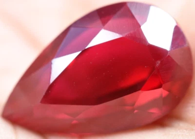 Natural 22.15 Ct Blood Red Ruby Mozambique GGL Certified Treated Gemstone - Image 1 of 4