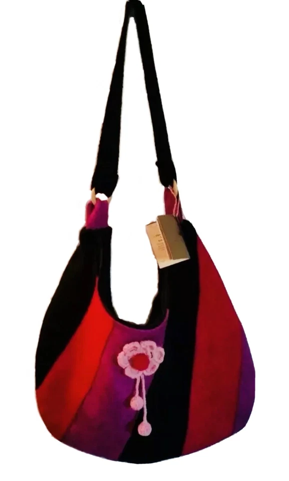 Bolso de Hombro Miraflores Miss Negro Rosa Púrpura Flores de los Andes Lana Novica Perú Foto 1 de 4