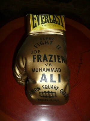 Boxing! Joe Frazier vs Muhammad Ali 2 Signed Gold boxing Glove. - Image 1 of 2
