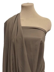 TELA DE REVESTIMIENTO DE POLIÉSTER ELÁSTICA TAUPE 60" BLUSAS, TRAJES, PRENDAS, BTY - Imagen 1 de 7