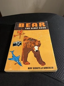 1972 Bear Cub Scout Book BSA Boy Scouts Of America Handbook - Picture 1 of 6