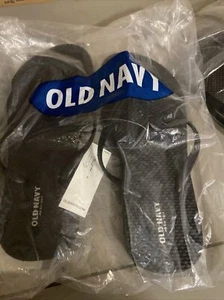 Old Navy WOMENS Flip Flops Nwt Black Summer Shower SIZES 6, 10, AND 11 - Picture 1 of 6