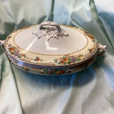 H & K Tunstall Lidded Tureen / serving bowl Fruits design - Image 1 of 4