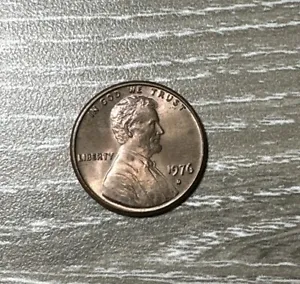 1976-D Lincoln Cent - Very Good - Picture 1 of 2
