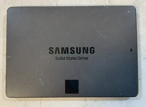 Samsung 870 QVO Series 4TB 2.5 inch SATAIII Internal SSD MZ-77Q4T0 NS-Q2D - Picture 1 of 3