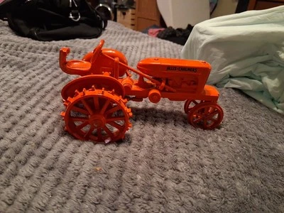 Allis Chalmers RC 1/16 Diecast Farm Tractor Replica Collectible By Scale Models  - Image 1 of 4