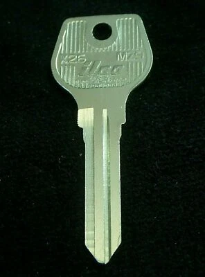 MZ9 LLAVE MAZDA en blanco (1 de 2 posibles) ajuste RX-7 FB 1978-1982, RX-4 1974-1982 Foto 1 de 4