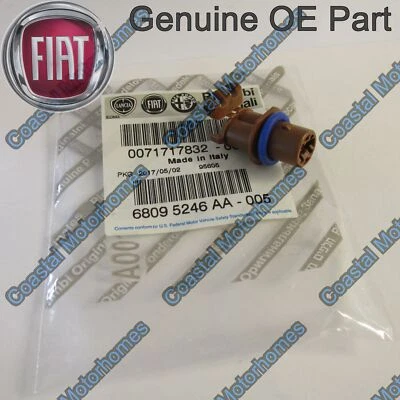 Fits Fiat Ducato Peugeot Boxer Citroen Relay Indicator Repeater Bulb Holder - Image 1 of 3
