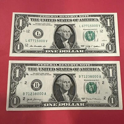 Lot Of 2 - 2009 & 2017 $1 dollar bill serial number 000 UNC - Image 1 of 4