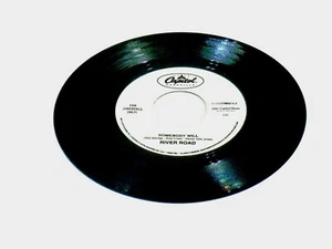 RIVER ROAD*SOMEBODY WILL/AS IF YOU DIDN'T KNOW*1997 DEMO 7"45 RPM*COUNTRY EX+ - Picture 1 of 2