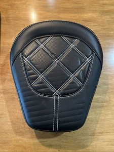 Passenger Seat For Harley CVO Road King Street Glide Special 2009-2023 - Foto 1 di 11