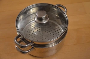 Topf mit zweitem Topf mit Sieb und Deckel - Bild 1 von 3