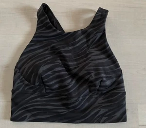 Women’s Lululemon Sports Bras Size 4 Black Gray - Picture 1 of 3