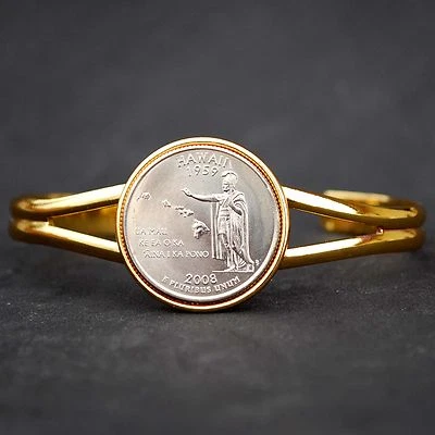 US 2008 Hawaii State Quarter Coin Gold Plated Cuff Bracelet - Beautiful - Image 1 of 4