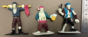 Prepainted plastic / pvc Skeleton Pirate Figures x 3 , one having a beer ! - Picture 1 of 2