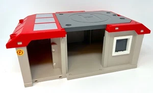 Playmobil City Action 2010 Fire Station 5663 take along building ONLY - Picture 1 of 7
