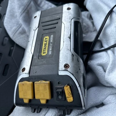 Inversor de corriente Stanley PC809 800W 12VDC 78A a 120VAC 60Hz FUNCIONA Foto 1 de 4