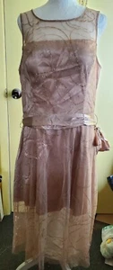 Vintage Jessica Howard Metallic funkelnd beige/goldfarbenes Kleid Größe 14 - Bild 1 von 10