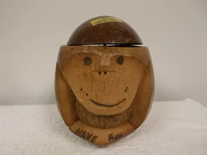 Souvenir geschnitzte Kokosnussschale Affe Münzbank hergestellt in Philippinen - Bild 1 von 7