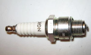 Zündkerze NGK BR8HS,Kurzgewinde NEU - Bild 1 von 1