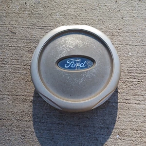 Ford Explorer Sport Trac center cap 2001-2005 part number 1L54 1A096 AC 04 - Picture 1 of 3
