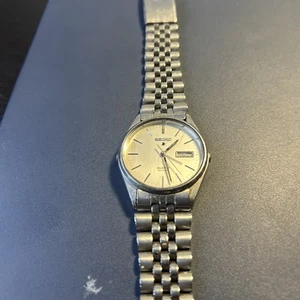 Seiko Alarm Quartz Herrenuhr - 5C23-8009 Water Resistant - Bild 1 von 4