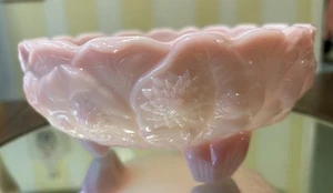 Vintage Fenton Glas rosa Rosalen Seerose 3 Fuß flache Schüssel 7" Breite x 3,25" Höhe - Bild 1 von 11