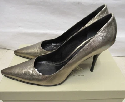 Zapatos de tacón Burberry metálicos dorados goldstone talla 39 en caja con bolsa antipolvo Foto 1 de 4