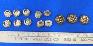 Vintage Knoten Knöpfe gedreht Wirbel Design Muster goldfarben 13 Stück - Bild 1 von 2