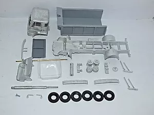 Promod 1/50th Scale Truck Kits AWD Bedford TL 4 Wheel Tipper Truck PRK095 - Picture 1 of 1