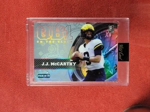 2023 J.J. Mccarthy QB1 " PICK IS IN " Platinum ☆ Rnbw Holo ☆ Rnbw ☆ STEAMBOAT ☆ - Bild 1 von 7