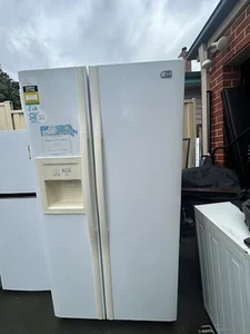good working 691 liter side by side lg fridge - Picture 1 of 3