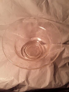 Glass Art Bowl with pedestal bottom and controlled bubbles - Picture 1 of 4