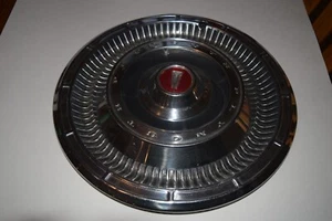 1966 MOPAR PLYMOUTH CLASSIC 14" HUBCAP - Foto 1 di 10